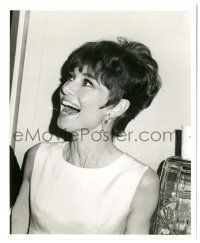 5m140 AUDREY HEPBURN 8.25x10 news photo '70s great laughing head & shoulders close up!