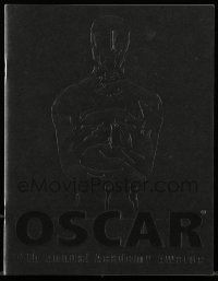 6d745 77th ANNUAL ACADEMY AWARDS program '05 cool embossed Oscar statuette on the cover, rare!