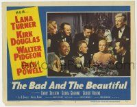 6j039 BAD & THE BEAUTIFUL LC #3 '53 Lana Turner at dinner party surrounded by men in tuxes!