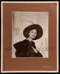6w049 SOPHIA LOREN 10.75x13.5 still '59 sexiest glamour photo by Seawell on presentation board!