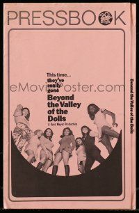 6x439 BEYOND THE VALLEY OF THE DOLLS pressbook '70 Russ Meyer's girls who are old at twenty!