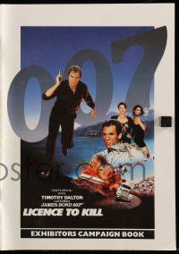 6x373 LICENCE TO KILL English pressbook '89 Timothy Dalton as James Bond, he's out for revenge!