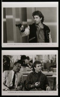 7a006 LETHAL WEAPON 2 presskit w/ 32 stills '89 great images of cops Mel Gibson & Danny Glover!