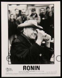7a423 RONIN presskit w/ 6 stills '98 Robert De Niro, Jean Reno, anyone is an enemy for a price!