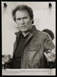 7a164 SUDDEN IMPACT presskit w/ 12 stills '83 Clint Eastwood is at it again as Dirty Harry!