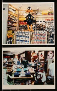 7a261 WARNER BROS STUDIO STORE presskit w/ 10 stills '91 great images from inside store and mall!