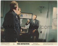 7d050 DETECTIVE color 8x10 still '68 Frank Sinatra lectures cops about how they do their work!