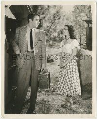 7d521 JULIA MISBEHAVES 8.25x10 still '48 beautiful young Elizabeth Taylor stares at Peter Lawford!
