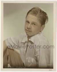 7d068 MICKEY ROONEY color 8x10 still '30s great young close portrait resting his elbow on his knee!