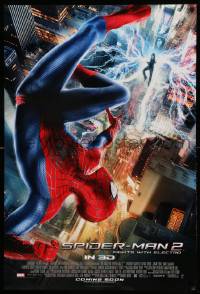 7g517 AMAZING SPIDER-MAN 2 int'l advance DS 1sh '14 Fights with Electro, great far away image!