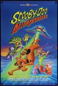 7g152 SCOOBY-DOO & THE ALIEN INVADERS 27x40 video poster '00 wacky classic animated cartoon mystery!