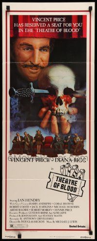 7k851 THEATRE OF BLOOD insert '73 great art of Vincent Price holding bloody skull w/dead audience!