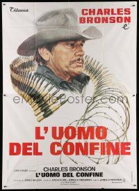 8j028 BORDERLINE Italian 2p '80 different art of U.S. Border Patrol agent Charles Bronson!