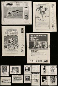 9a256 LOT OF 20 CUT PRESSBOOKS '70s advertising images from a variety of different movies!
