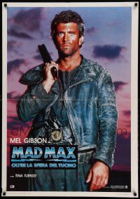 9b198 MAD MAX BEYOND THUNDERDOME Italian 1sh '85 cool image of Mel Gibson with shotgun!