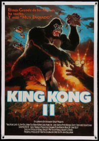 9g048 KING KONG LIVES linen Colombian poster '86 art of huge ape attacked by army, King Kong II!