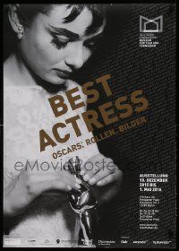 9k310 BEST ACTRESS 24x33 German museum/art exhibition '16 wonderful close-up of Audrey Hepburn!
