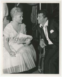9m103 BELLS ARE RINGING candid 8.25x10 still '60 Judy Holliday & Dean Martin relax between scenes!