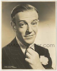 9m295 FRED ASTAIRE 7.75x9.75 still '30s head & shoulders close up of the star adjusting his tie!
