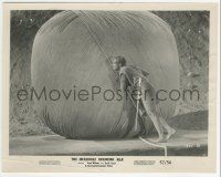 9m396 INCREDIBLE SHRINKING MAN 8x10 still '57 FX image of tiny man by giant ball of yarn!