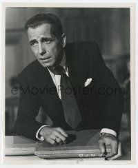 9m457 KNOCK ON ANY DOOR 8.25x10 still '49 c/u of defense attorney Humphrey Bogart by Joe Walters!