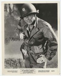 9m507 MANCHURIAN CANDIDATE 8x10.25 still '62 c/u of soldier Frank Sinatra in uniform & helmet!