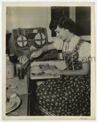 9m520 MARSHA HUNT 8x10.25 still '40s the pretty MGM actress preparing food for a picnic!