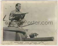 9m642 SAHARA 8x10 still '43 World War II soldier Humphrey Bogart kneeling with gun on tank!