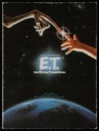 1m794 E.T. THE EXTRA TERRESTRIAL English souvenir program book '82 Steven Spielberg classic!
