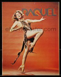 1m919 RAQUEL WELCH souvenir program book '76 great sexy images from her live stage show!