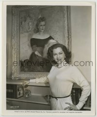 1s589 MARIA MONTEZ 8.25x10 still '47 great close up under a painted portrait of her by Sprague!