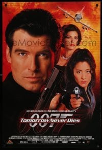 2g251 TOMORROW NEVER DIES 27x40 video poster '97 Pierce Brosnan as Bond, Yeoh, sexy Teri Hatcher!
