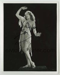 2j1132 FAY WRAY signed 8x10.25 REPRO still '80s wonderful scared full-length c/u from King Kong!
