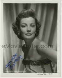 2j0510 GENE TIERNEY signed 8.25x10.25 still '52 sexy c/u in strapless dress from Plymouth Adventure!