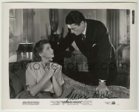2j0523 GREGORY PECK signed 8x10.25 still R47 close up with Dorothy McGuire in Gentlemen's Agreement!