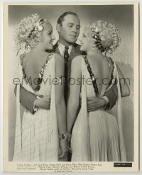 2j0531 JACK BENNY signed 8x10 still '36 c/u with a sexy blonde in each arm from College Holiday!