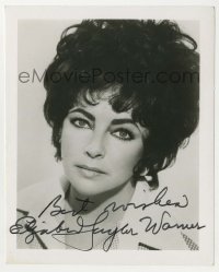 2j0174 ELIZABETH TAYLOR signed 4x5 photo '70s great portrait of the Hollywood legend!