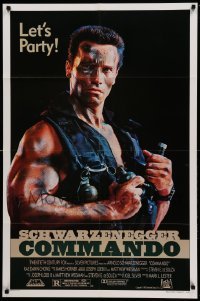 2p175 COMMANDO 1sh '85 cool image of Arnold Schwarzenegger in camo, let's party!