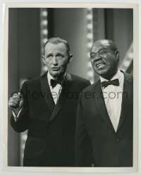 2w437 HOLLYWOOD PALACE TV 7.25x9 still '67 Bing Crosby & Louis Armstrong performing together!