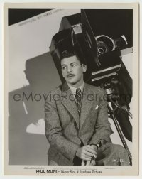 2w742 PAUL MUNI 8x10.25 still '35 great candid close up sitting by camera in Dr. Socrates!