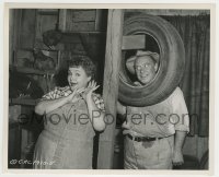 2w902 SWEET & HOT 8.25x10 still '58 wet Joe Besser glares at laughing Muriel Landers through tire!