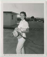 2w915 THIS EARTH IS MINE candid 8.25x10 still '59 beautiful Jean Simmons smiling on the studio lot!