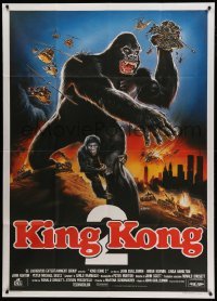 4f177 KING KONG LIVES Italian 1p '86 different art of huge ape with baby by Enzo Sciotti!