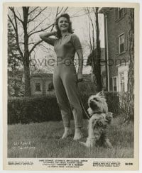 4m078 ANATOMY OF A MURDER candid 8.25x10 still '59 sexy Lee Remick shows how smart her cute dog is!