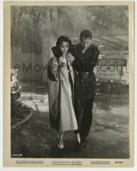 4m175 CAT ON A HOT TIN ROOF 8x10.25 still '58 Elizabeth Taylor & Paul Newman walking in the rain!