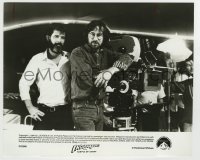 4m496 INDIANA JONES & THE TEMPLE OF DOOM candid 8x10 still '84 Steven Spielberg & George Lucas!