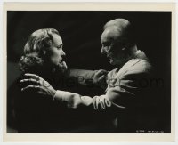 4m627 MADE FOR EACH OTHER 8.25x10 still '39 c/u of Carole Lombard & Harry Davenport in dark room!