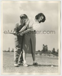 4m678 MICKEY ROONEY/AVA GARDNER deluxe 8x10 still '42 young Mickey is teaching sexy Ava to golf!