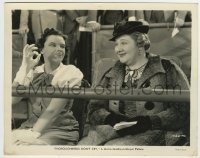 4m918 THOROUGHBREDS DON'T CRY 8x10.25 still '37 Judy Garland winks at Sophie Tucker at race track!