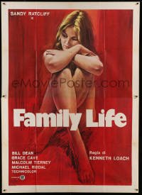 4p069 FAMILY LIFE Italian 2p '73 Ken Loach, different artwork of sexy naked Sandy Ratcliff!